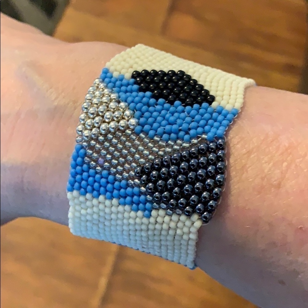 Beaded cuff bracelet 6.5 inches
